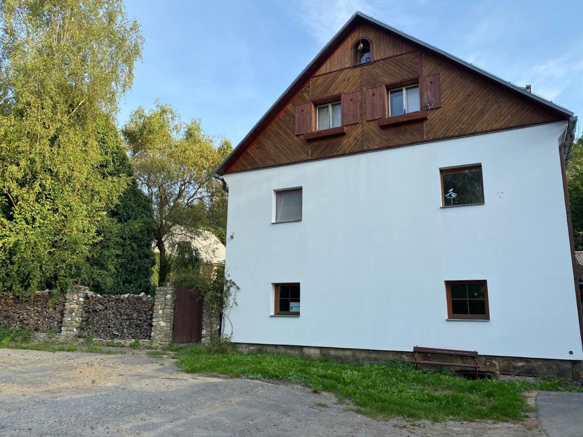 Dolni Vitkov Apartment Chrastava